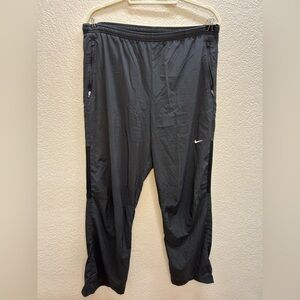 Nike Black Men's Lightweight Jogger